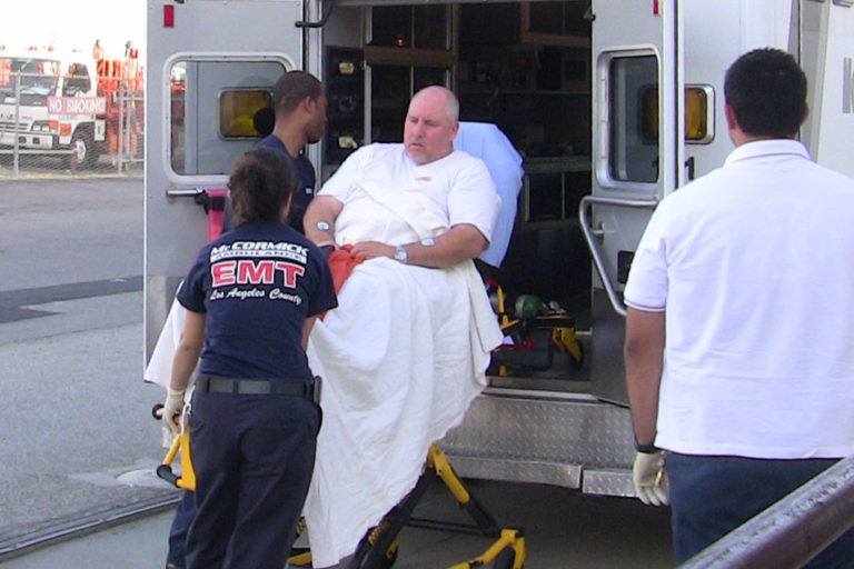 what-does-an-emt-do-how-to-become-an-emergency-medical-technician